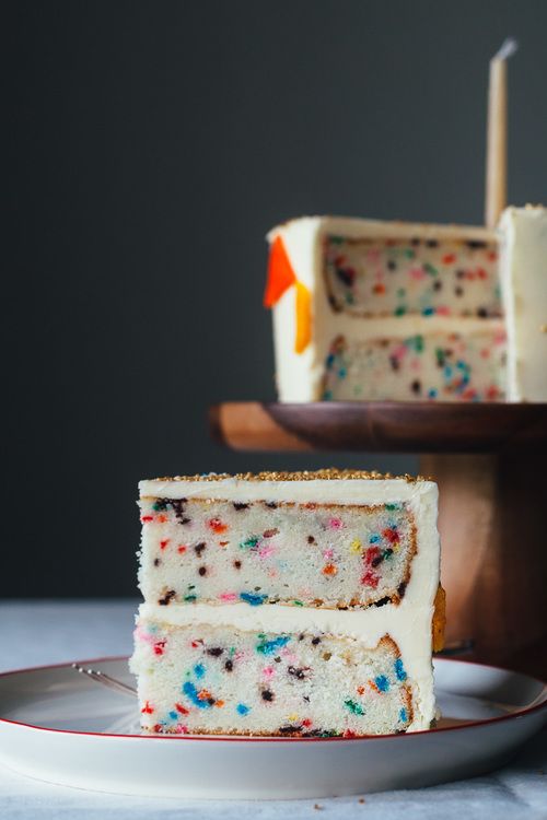 funfetti_cake.jpg