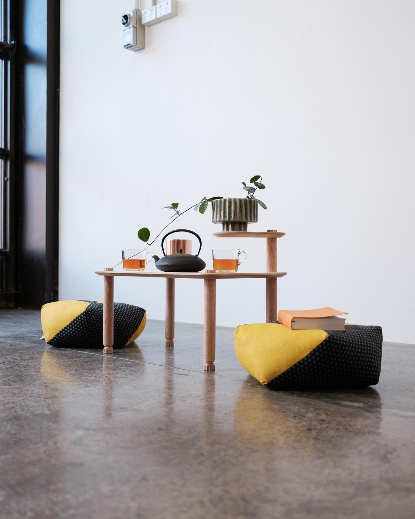 Finally get to share these pics we took of our new furniture collab with @likebutter.au 
Also brought in my @takaokaya_en zabutons and @kaikadoteacaddy as props 😊