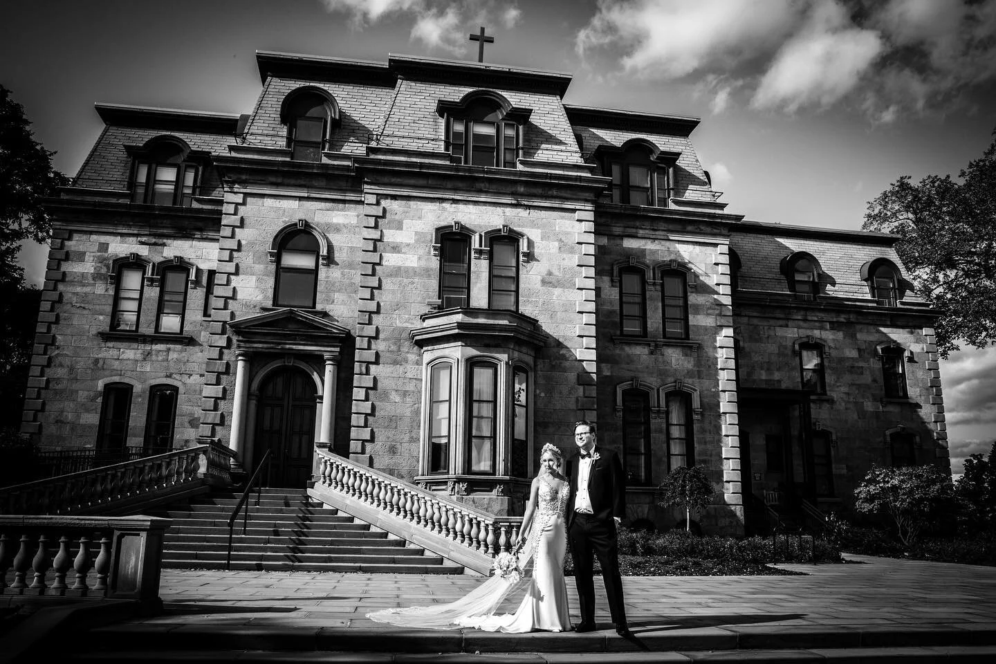 Classical black and white for the classical situation!