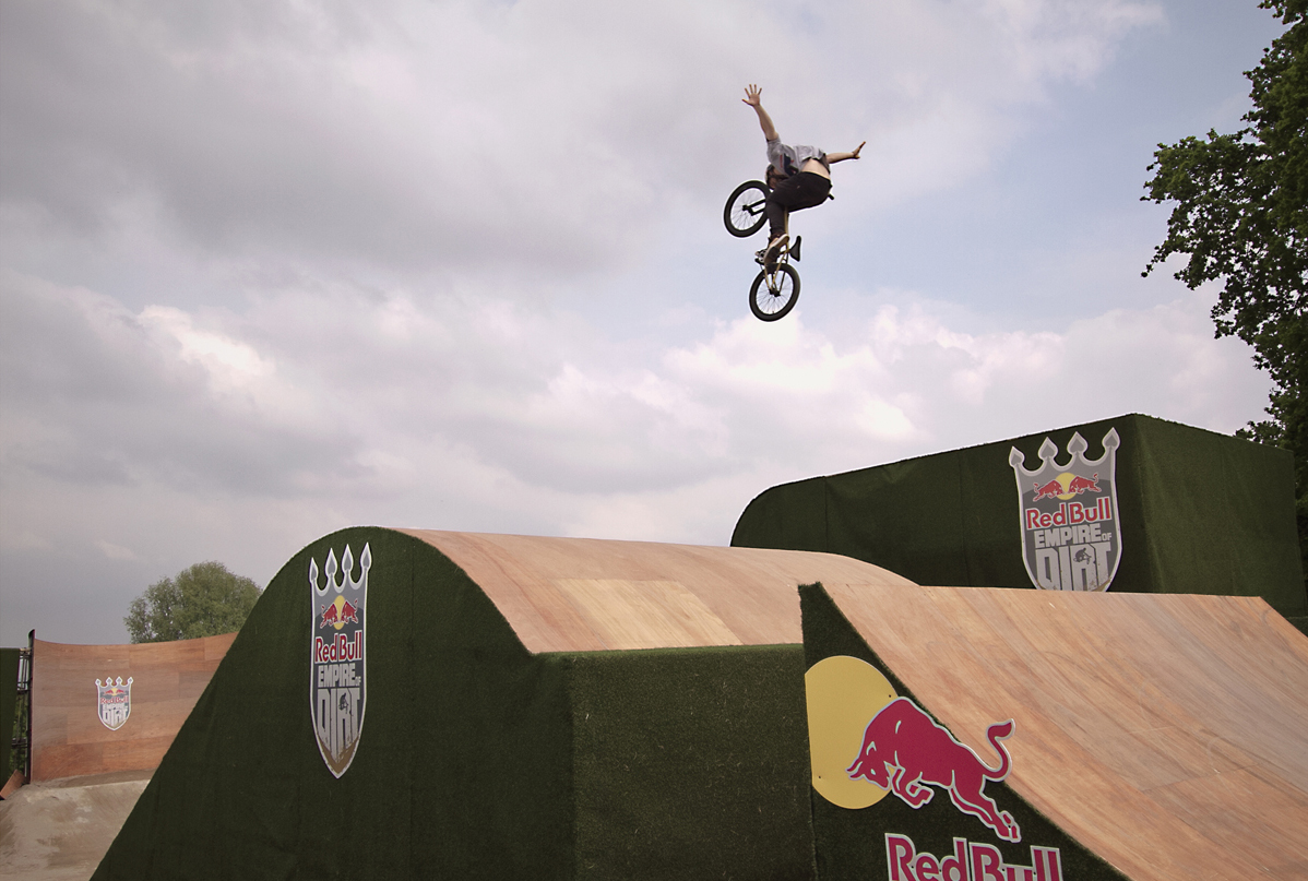 12 sergio layos - nohands redbull.jpg (Copy)