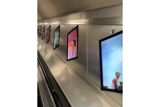 Emma Raducanu - Rich Maciver Photo - Oxford Circus.gif