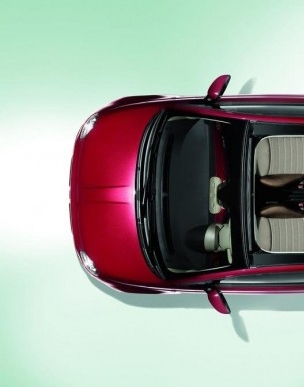 2010-Fiat-500C-Top-View-590x388.jpg