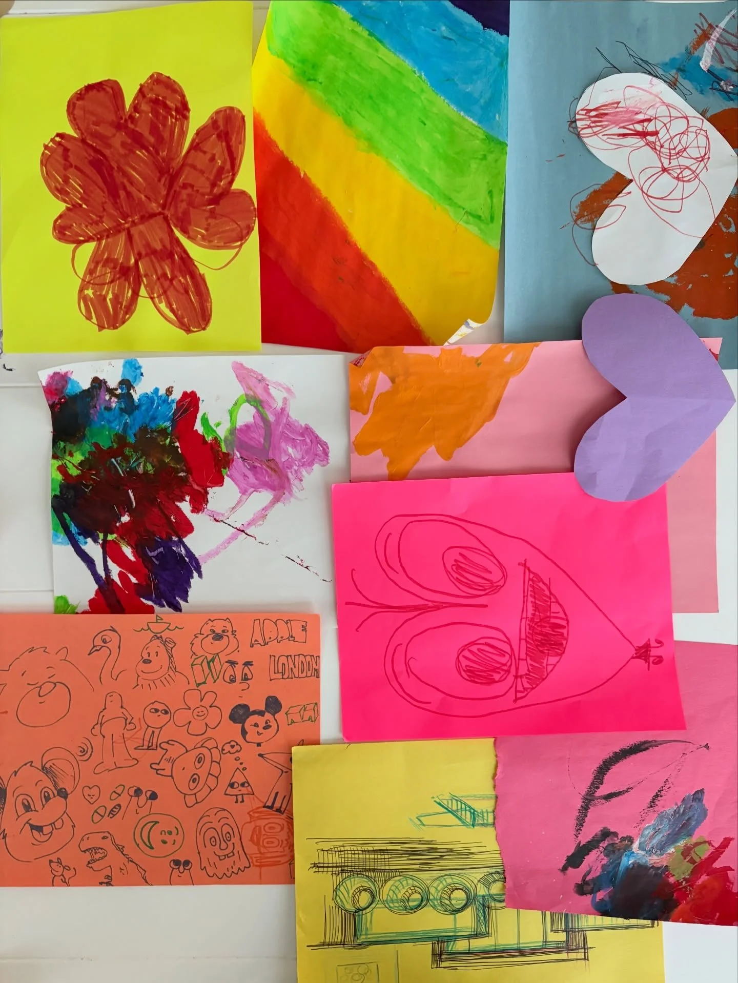 A few artful creations made over the weekend. At our house the desire to create overpowers all and we have a generous helping of paper and markers from @crayola  and @mondollamabytarget on the kitchen table. How do you create a creative space for you