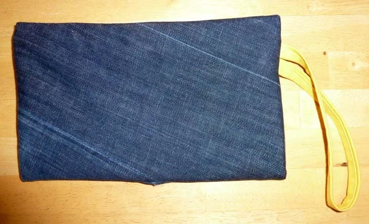 Jean Foldover Clutch - Yellow