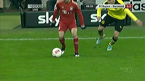 Nutmeg Frank Ribery..gif