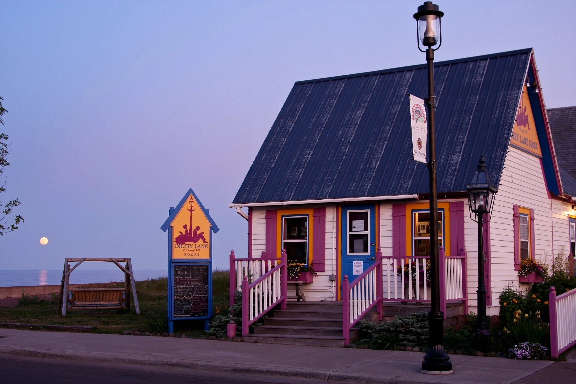 Drury Lane Books (Grand Marais, Minnesota)