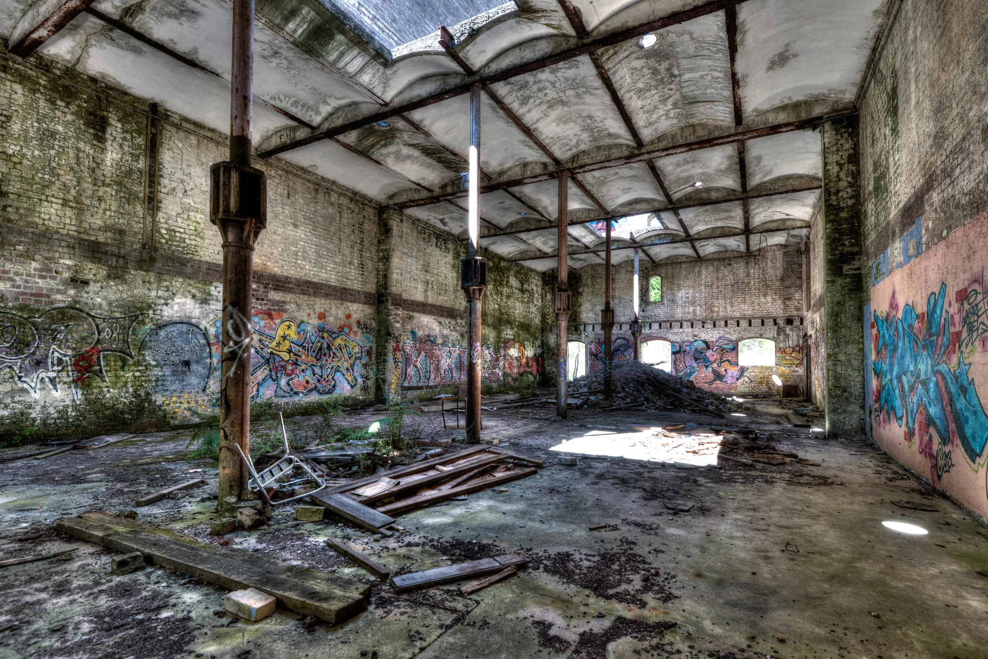 _DSC3718_19_20_21_22_tonemapped.jpg