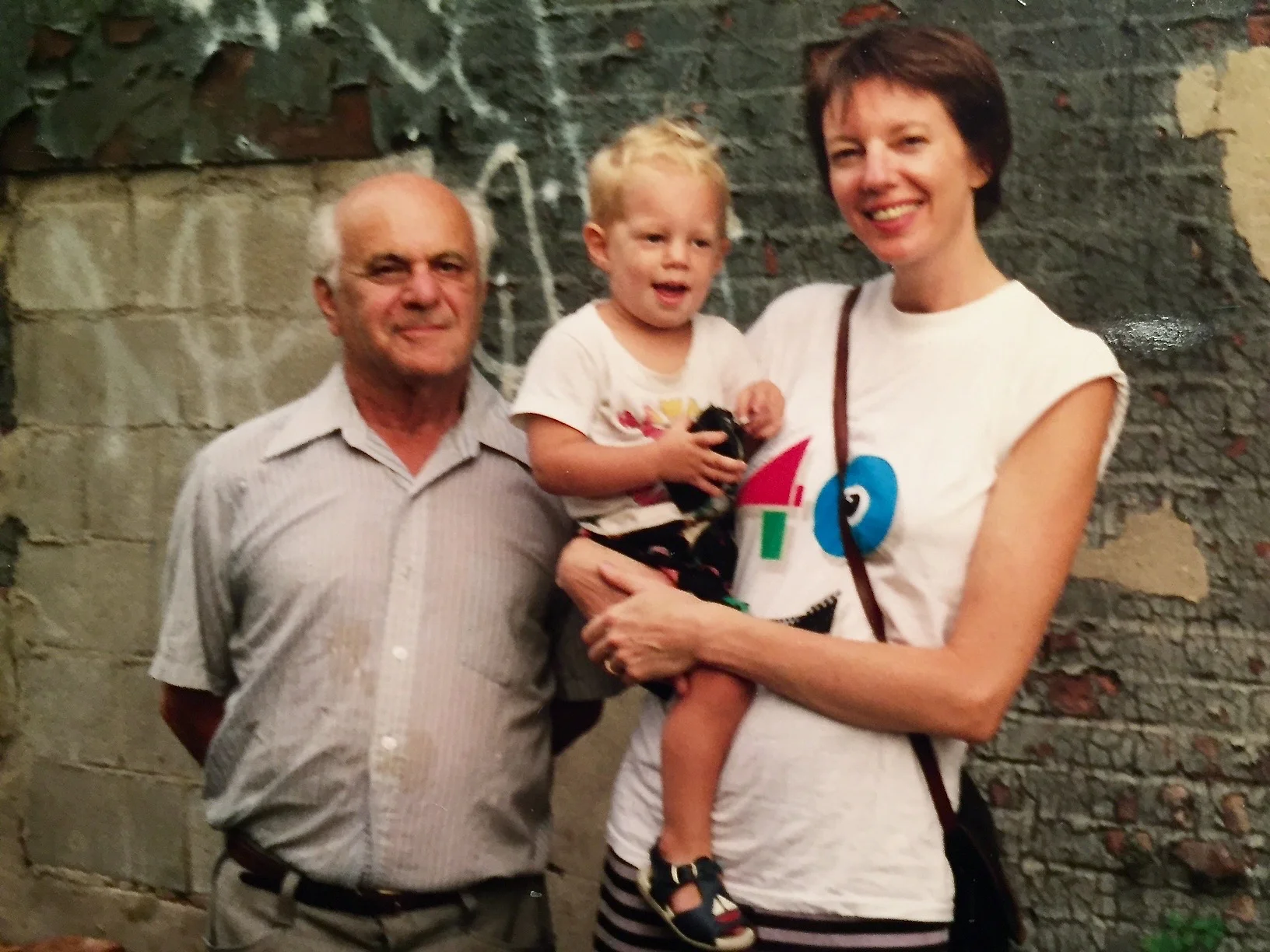 Our neighbor Larry Ungarten with Frank and me. (I'm wearing my Berlin Festival t-shirt)