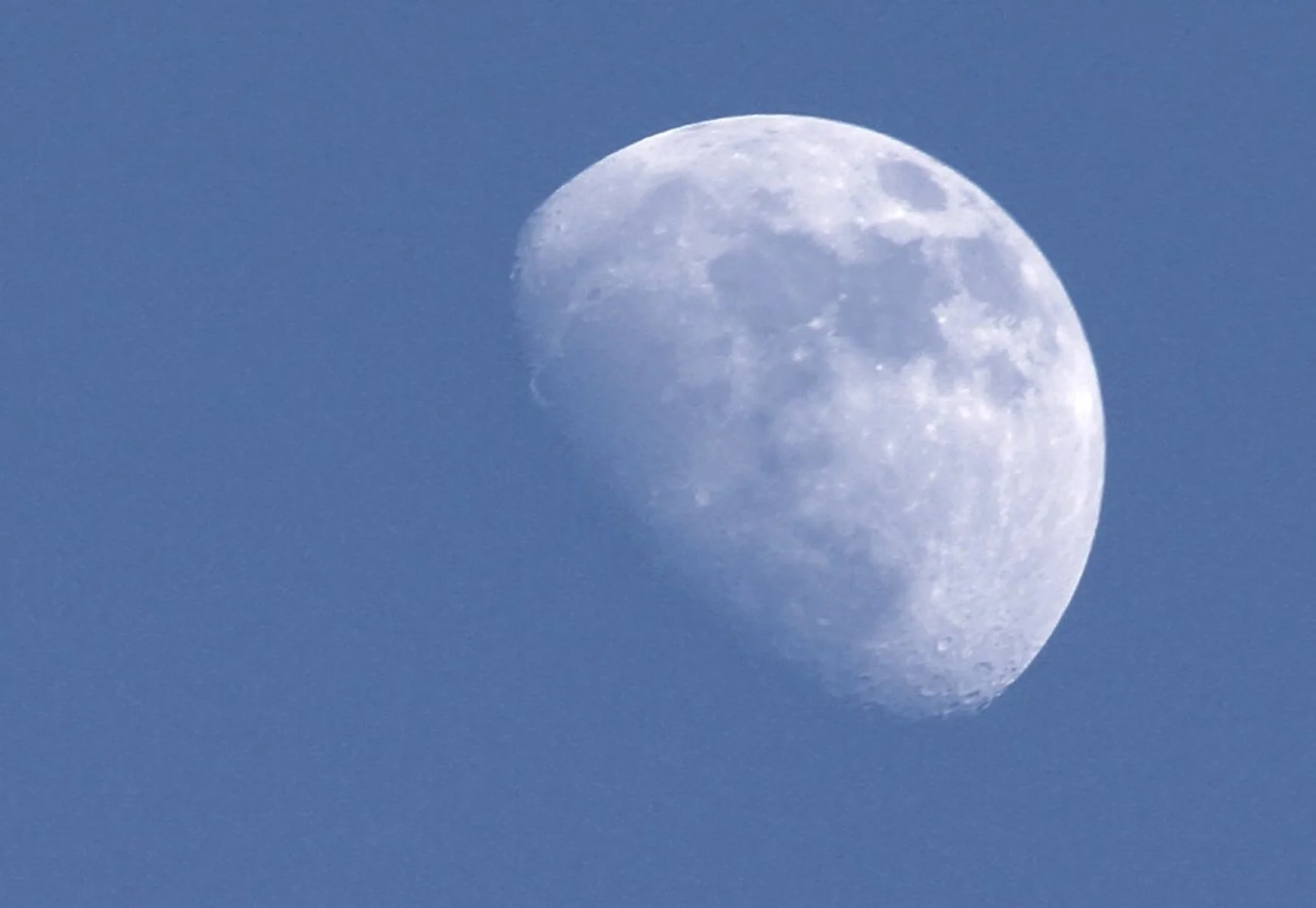 Moon1.jpg