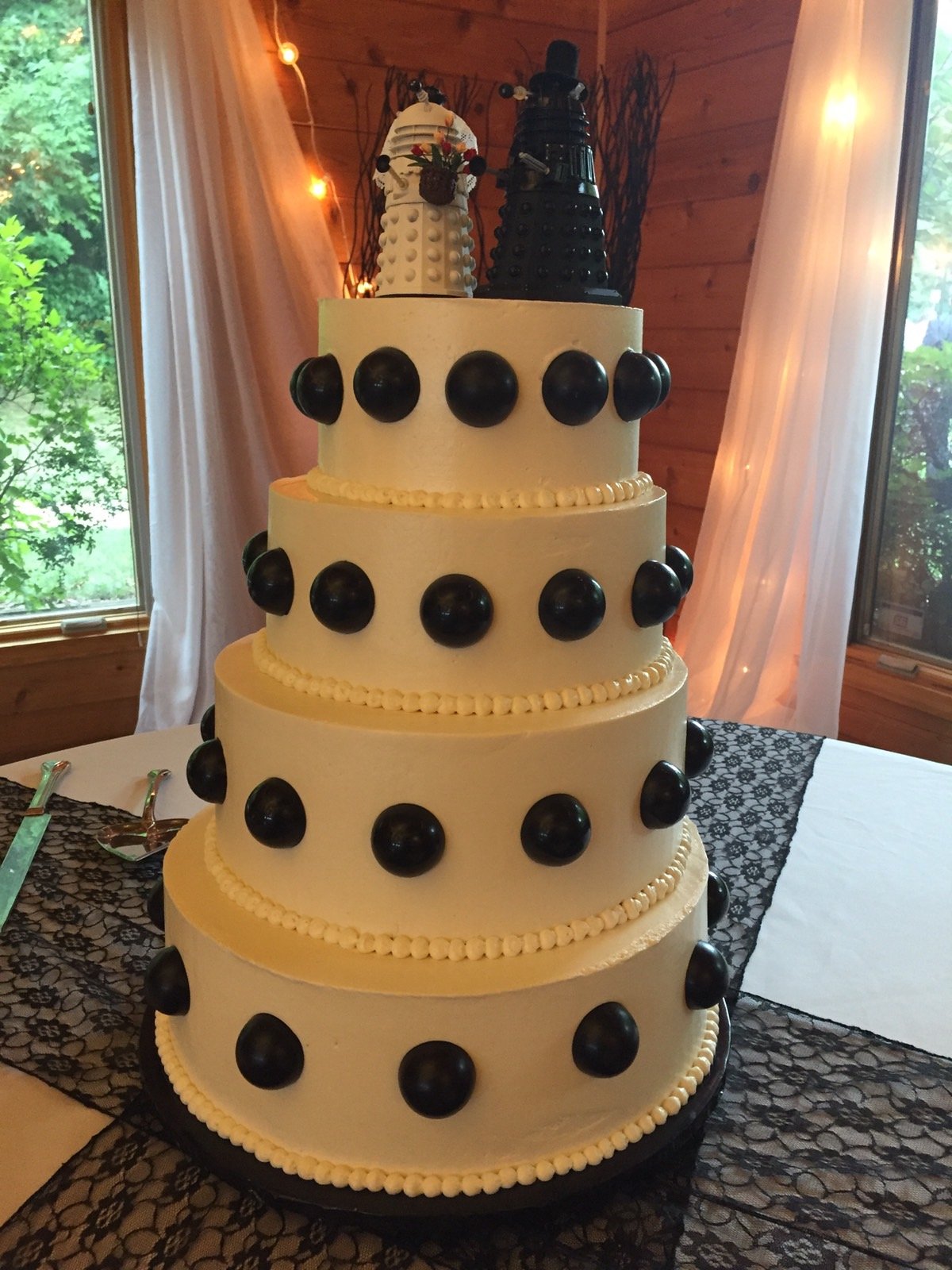 J&E Wedding Cake