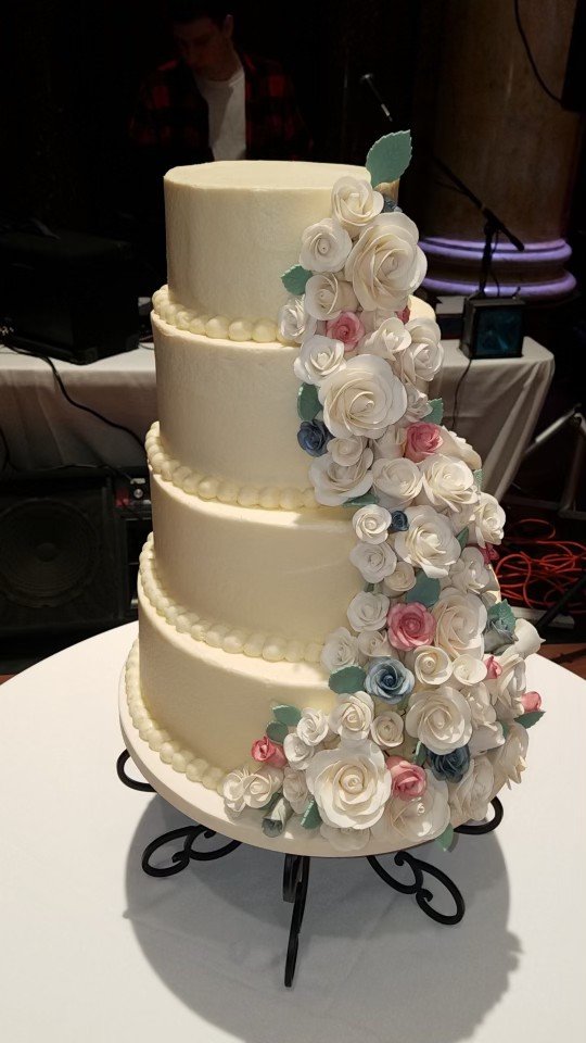 J&N Wedding Cake