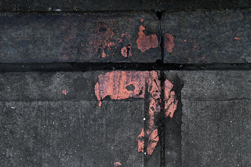 splat_1000x664_0018_caulk.jpg