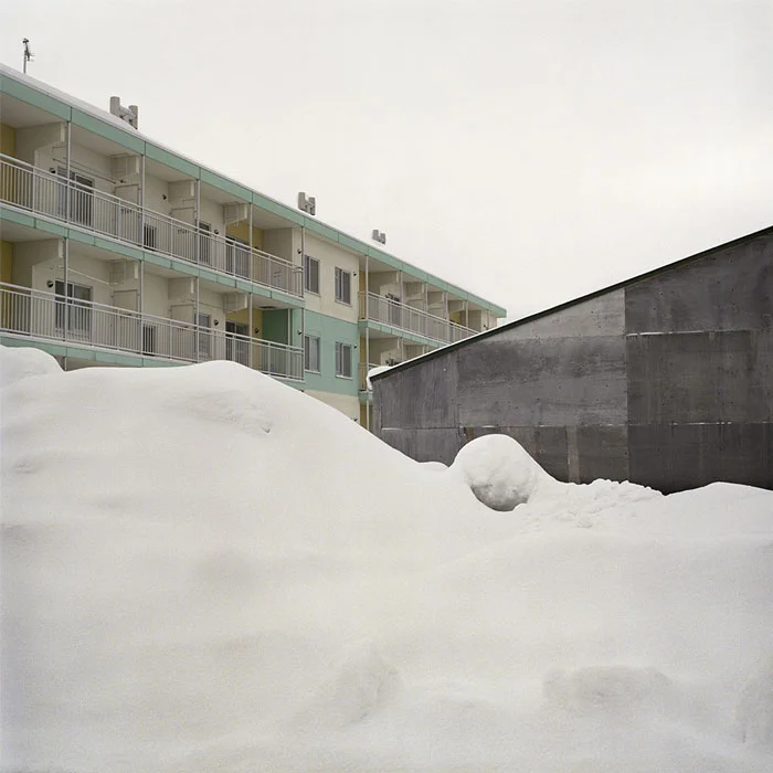 places_700_0006_Layer 4.jpg