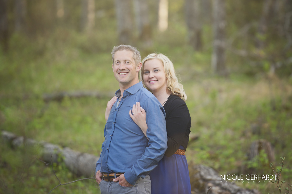 engagement_waskesiu_regina_travel_photographer_5.jpg