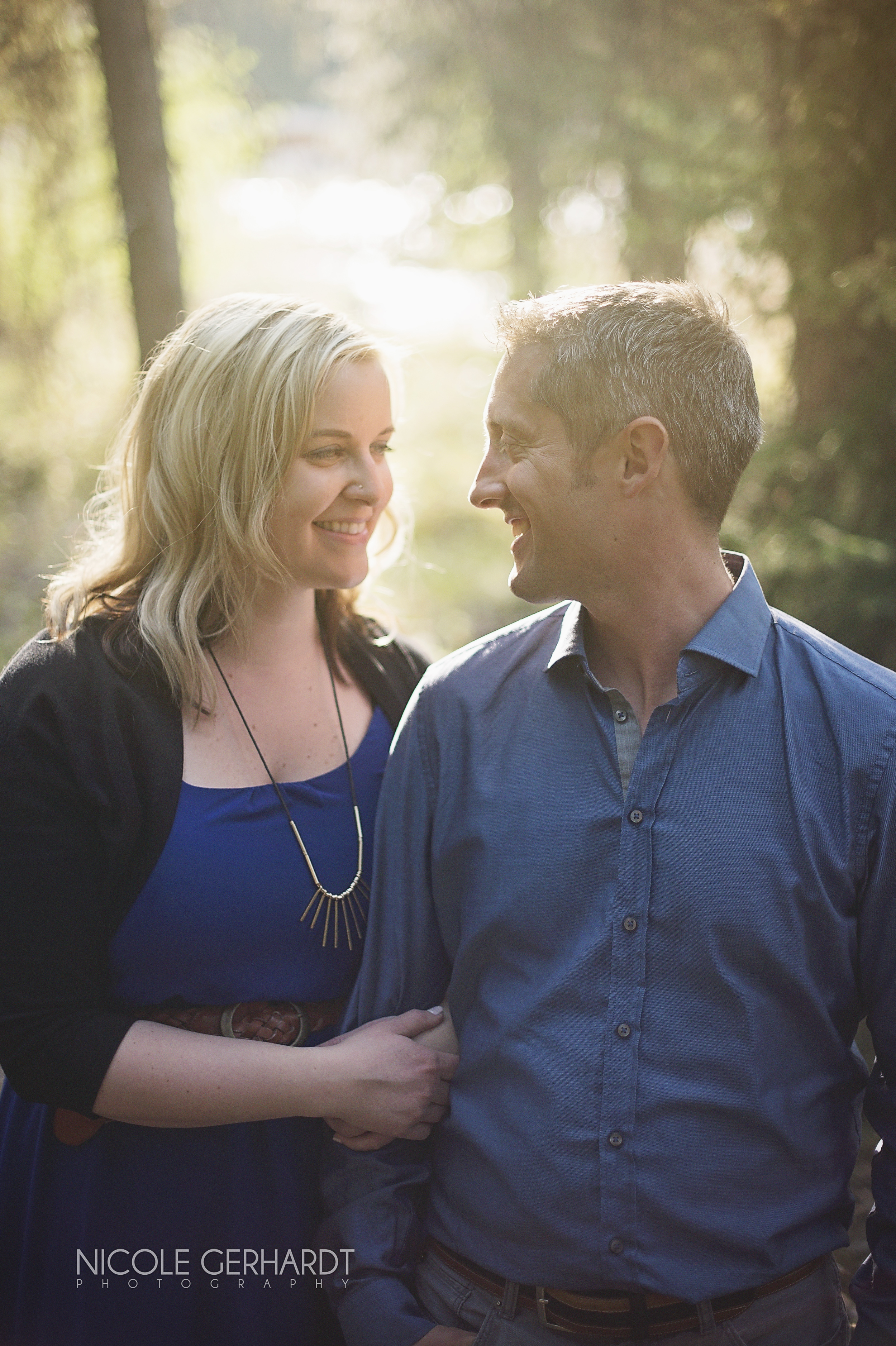 engagement_waskesiu_regina_travel_photographer_7.jpg