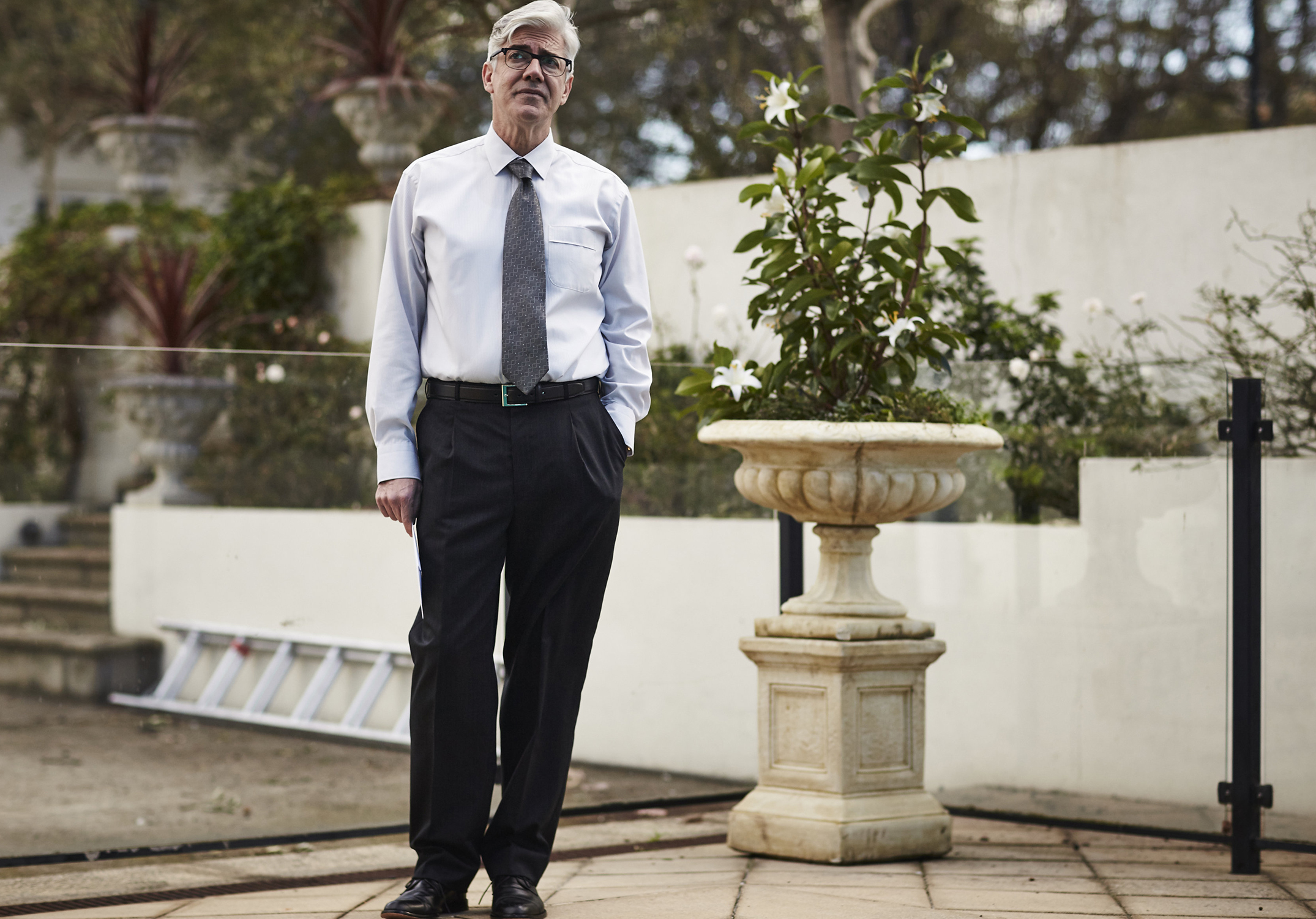   Shaun Micallef stars as Andrew Dugdale in The Ex-PM.  image - supplied/ABC 