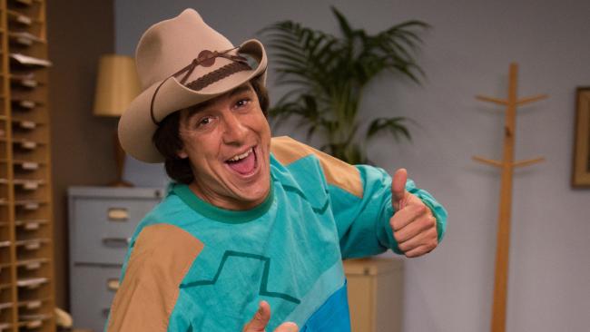   Samuel Johnson is Molly Meldrum  Image - Seven 