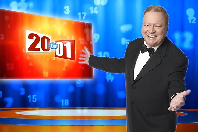   Former 20 to 1 host Bert Newton  Image - Nine 