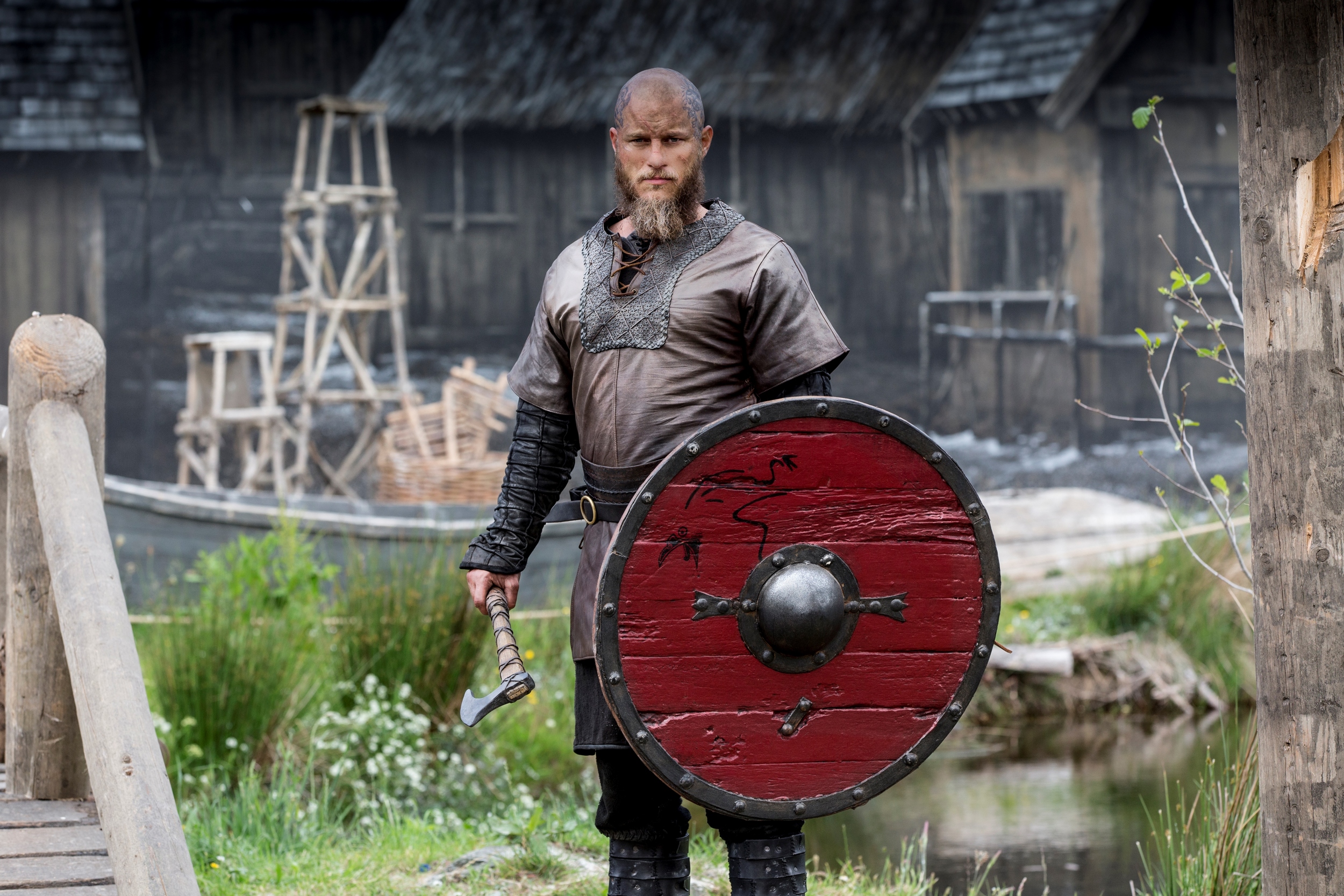   Travis Fimmel is Ragnar Lothbrook (Vikings)  Image - SBS 