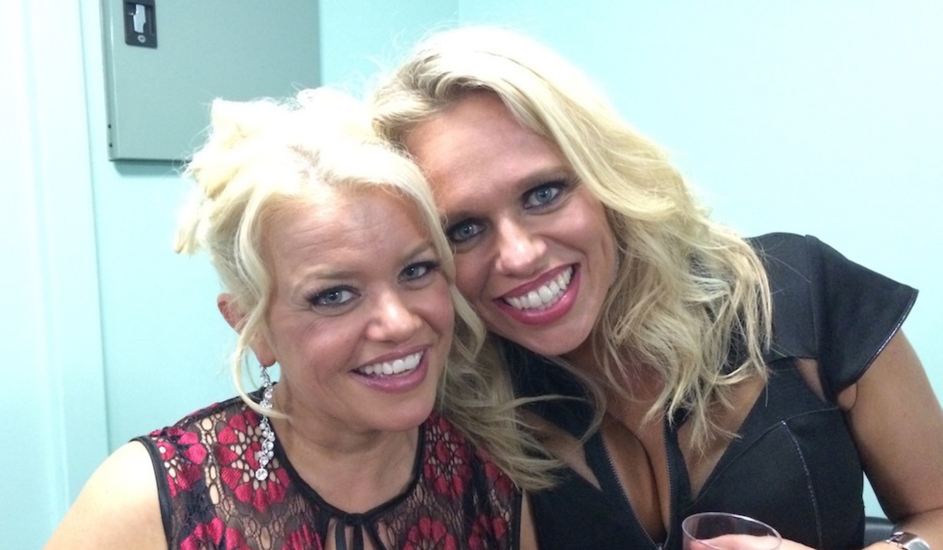   Libby O’Donovan and Beccy Cole  image source - ABCTV 