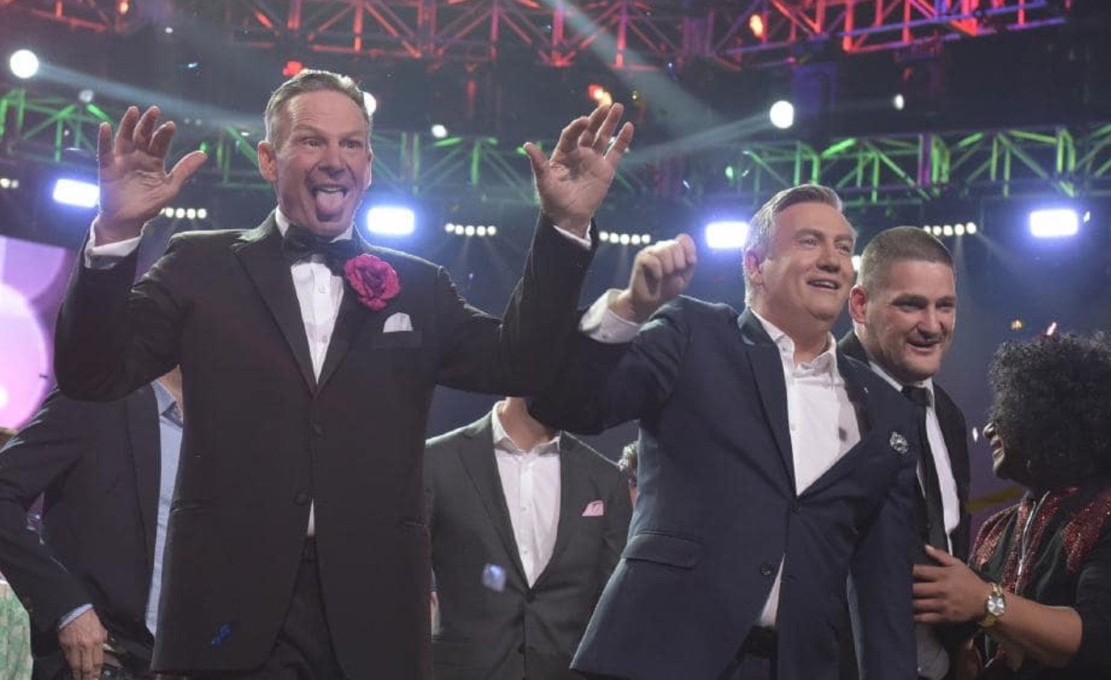   Sam Newman and Eddie McGuire wave goodbye at 2018 Footy Show Grand Finale  image source - News Corp 