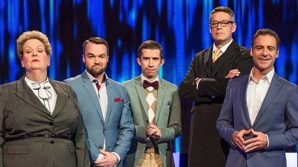 The cast of The Chase featuring the very tall Matt Parkinson image - SEVEN