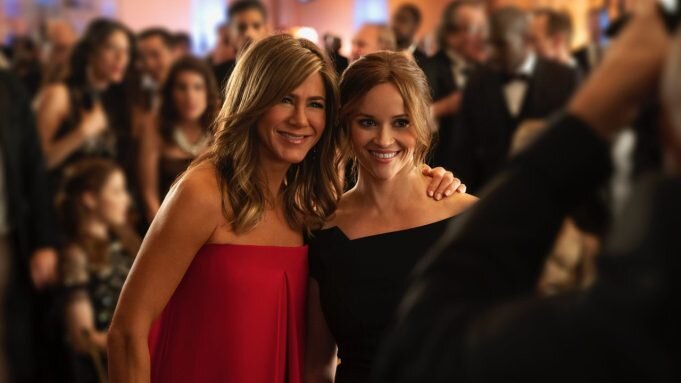  Jennifer Aniston and Reece Witherspoon star in THE MORNING SHOW (MORNING WARS) Image - Apple 