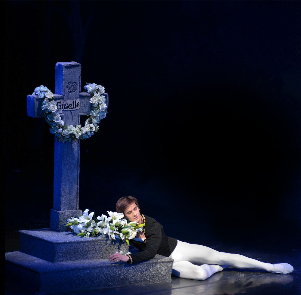 Friedemann Vogel as Albrecht (c) Novkovic