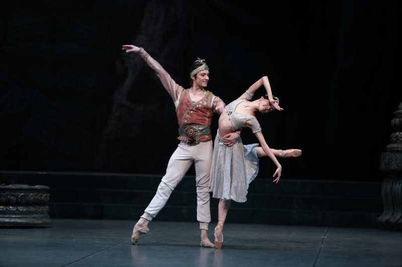 Eun Won Lee and Friedemann Vogel in La Bayadere (c) HaeJin Kim