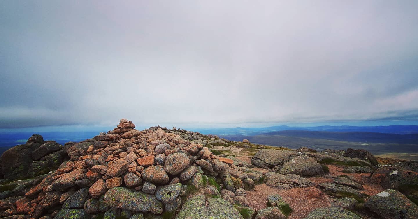 About 20 years after my first failed attempt in the snow, I got this one in the bag #bynackmore #munros #cairngorms #hillwalking