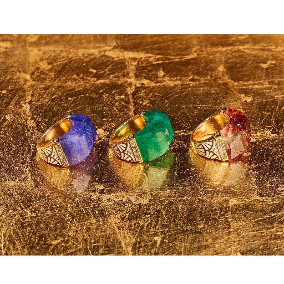 New Never-ending rings in Tanzanite, Emerald and Tourmaline. All with white enamel detailing in 18k yellow gold.
⠀⠀⠀⠀⠀⠀⠀⠀⠀
For all enquires please email us at sales@jadejagger.com