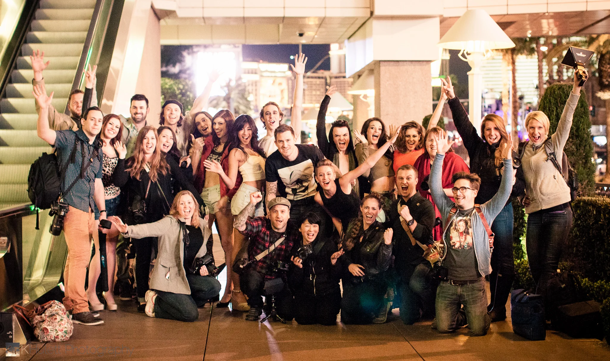 The remaining models & photogs at the end of the night. It was late =)