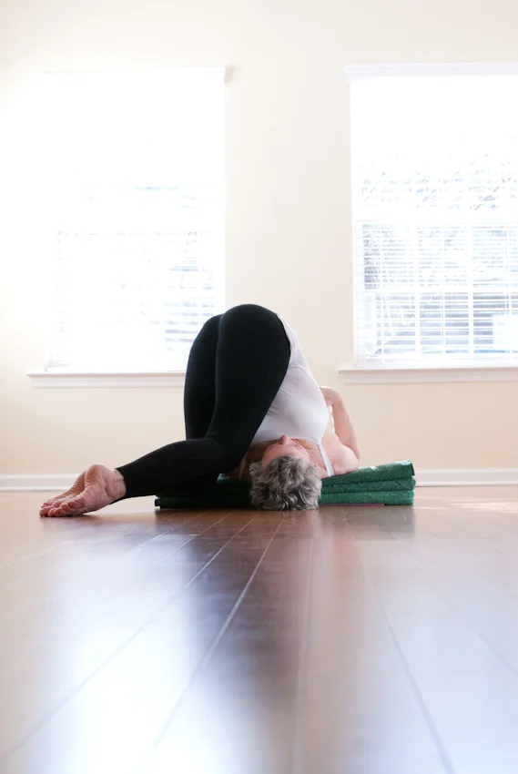 Parsva Karnapidasana