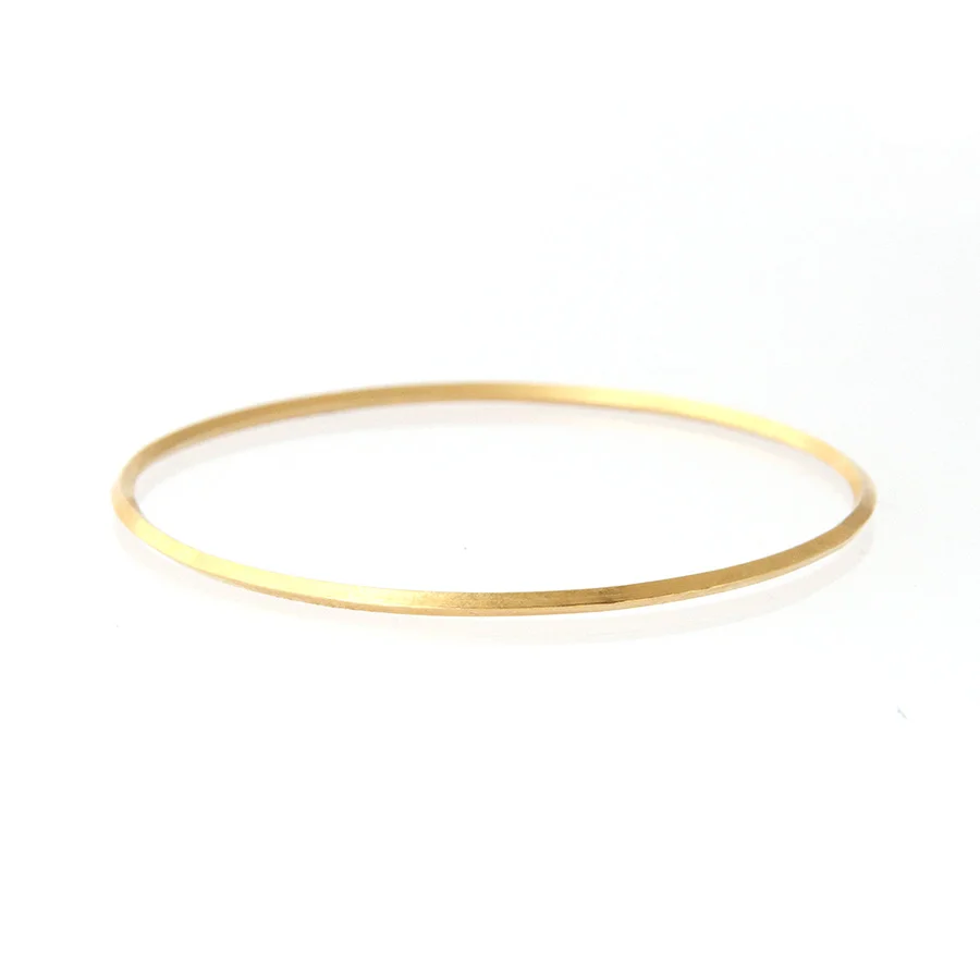oblique bangle sidesized.jpg