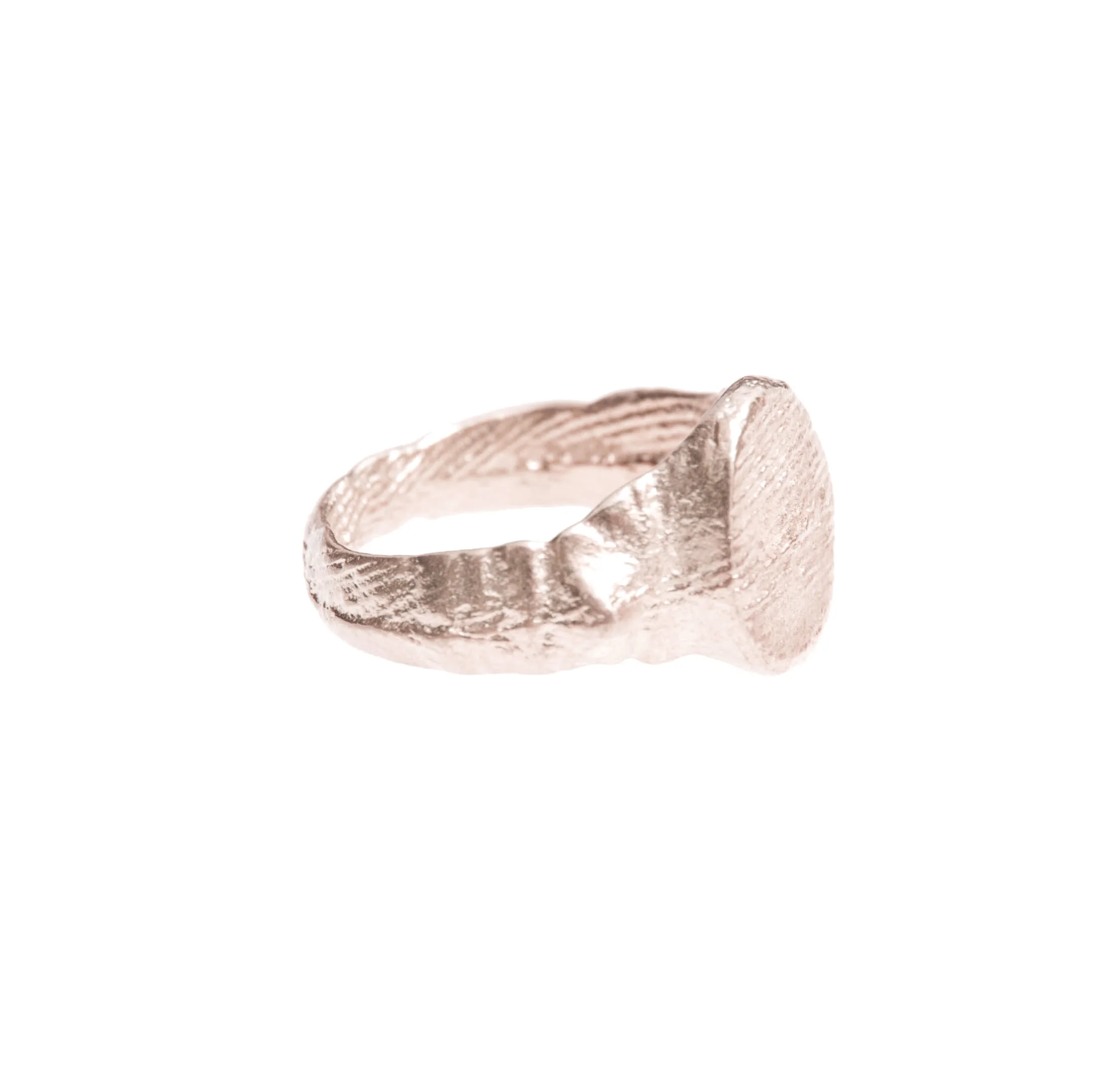 signet ring siderosegold copy.jpg