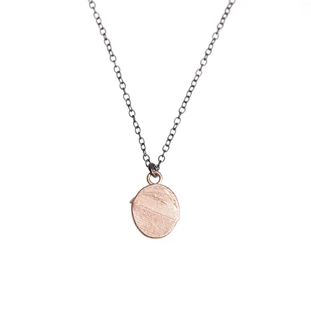 gold pendantredgold.jpg
