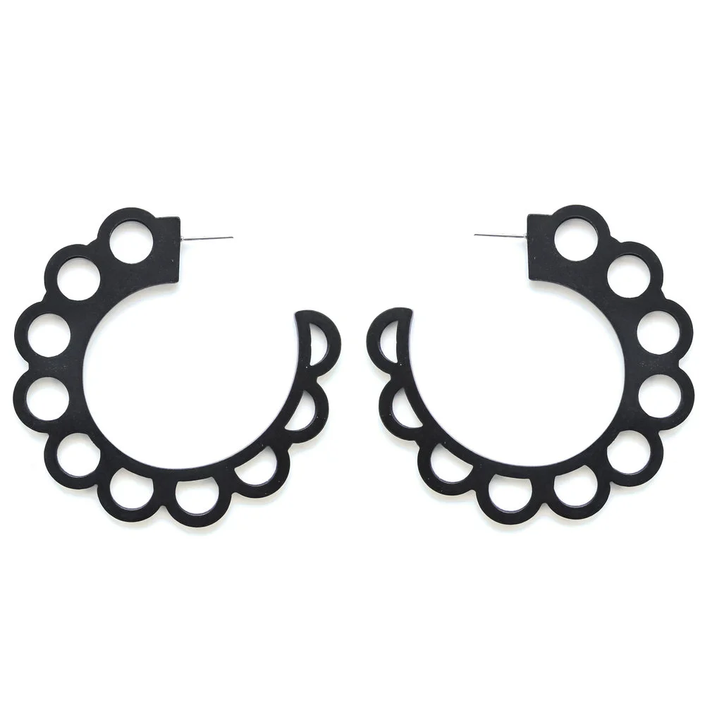 PlinniEarrings_Black_Web.jpg