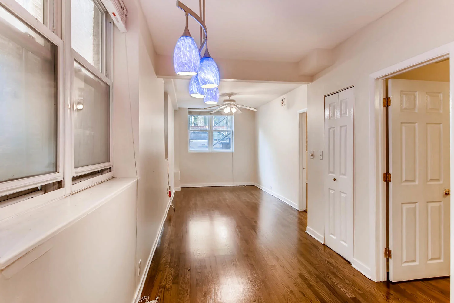 INTERIOR PHOTO OF RENTAL UNIT AT 1623 N MOHAWK STREET CHICAGO.