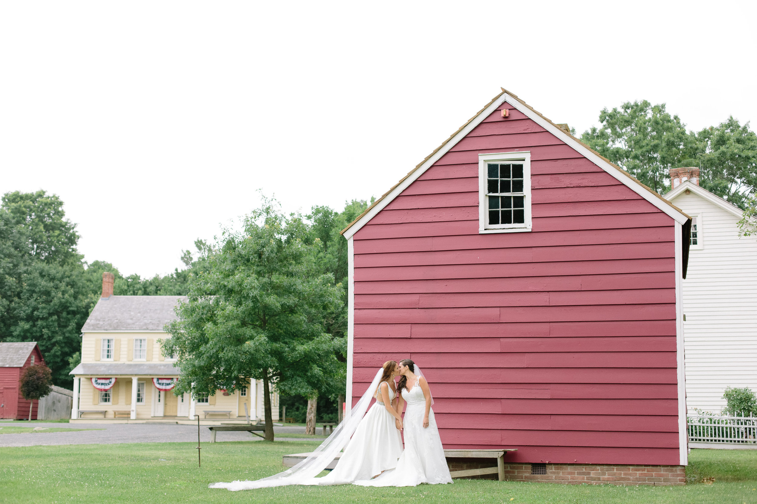 barn-at-old-bethpage-restoration-wedding-photographer-nyc-lgbt-photo