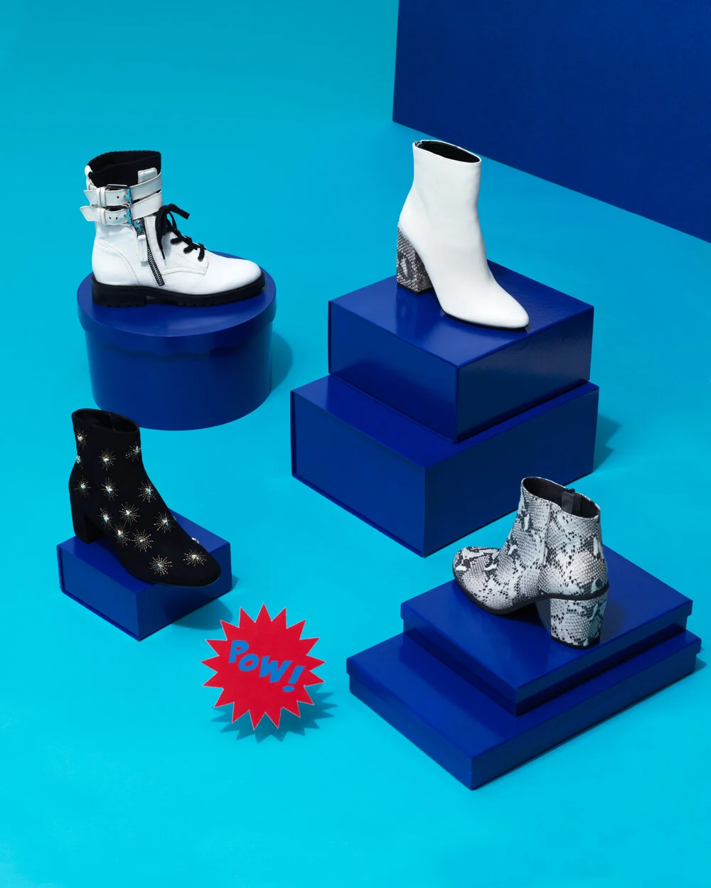 181023_ZAPPOS_HOL18_SHOT08-STATEMENTBOOTS_0825_BASE_EM01.jpg