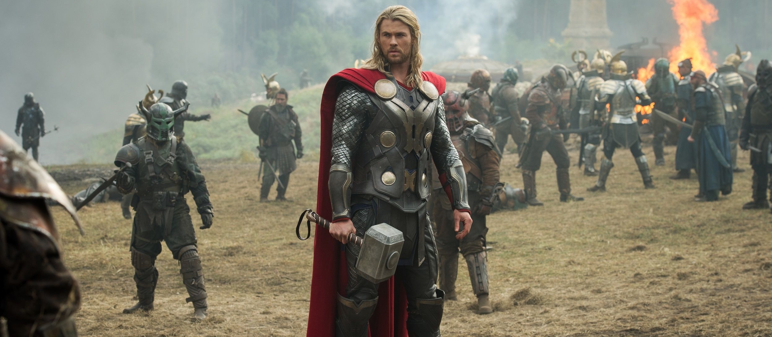 Thor-2-The-Dark-World-Official-Photo-fighting-Marauders.jpg