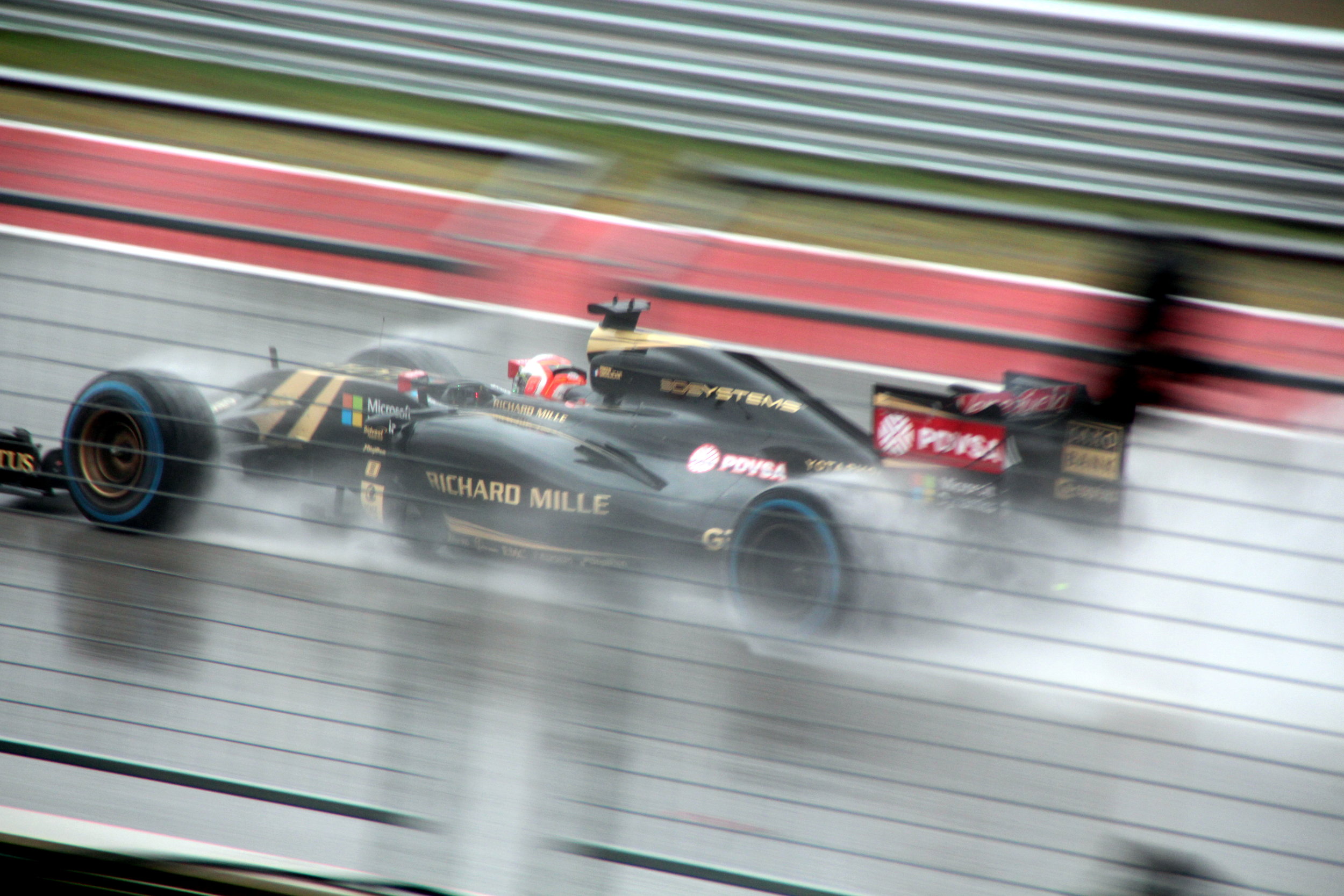  Romain Grosjean in the wet at Circuit of the Americas 