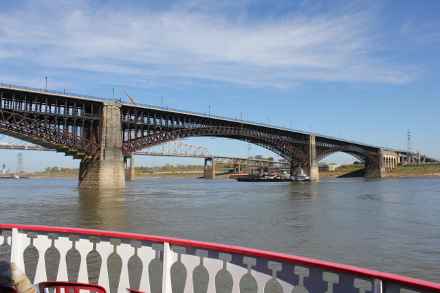 The main attractions on the river cruise were the bridges. I've always been fascinated by bridges and the people who design and build them. I think they exemplify some of the best things about human ingenuity.