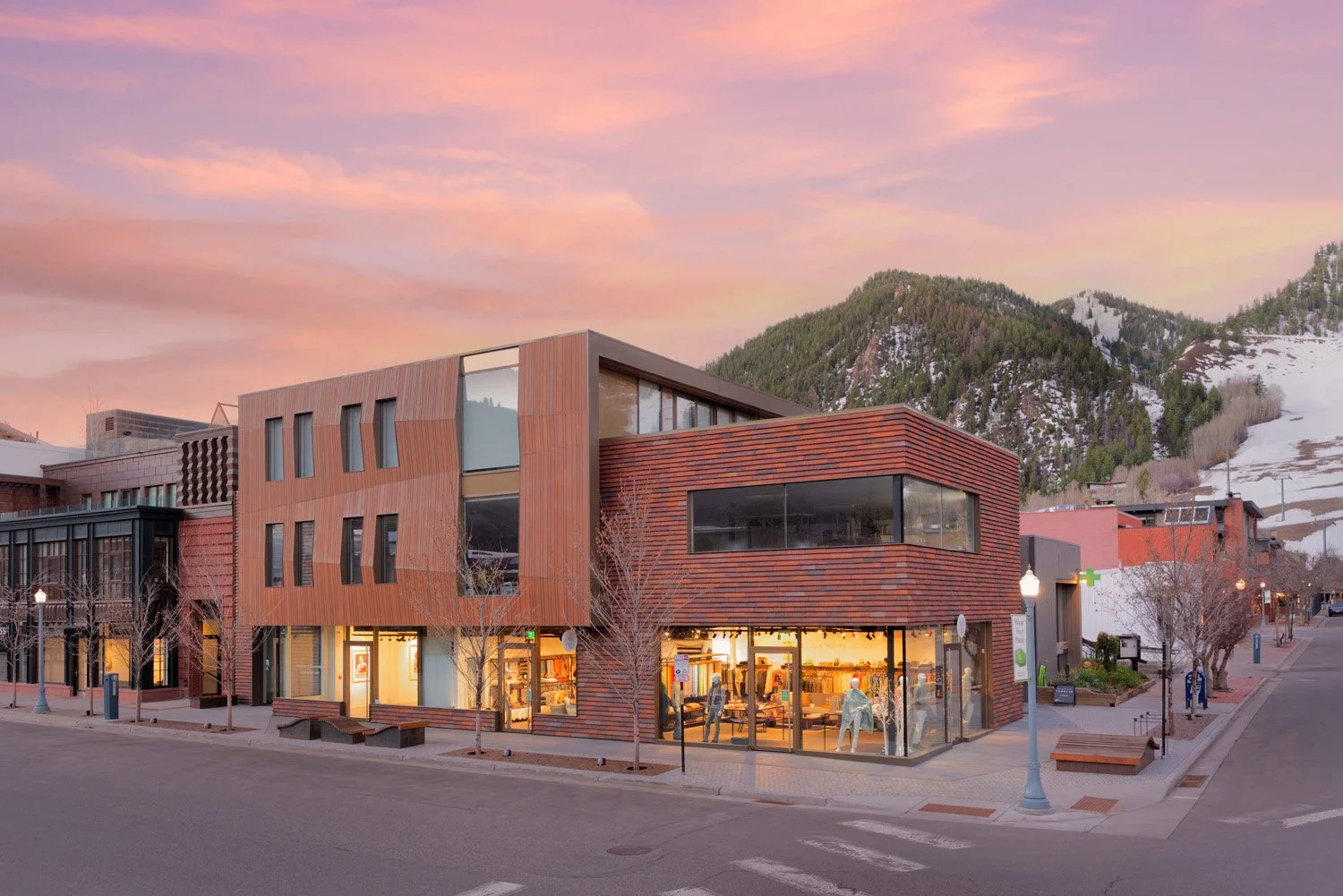 LM Aspen pop up 2021 exterior 03.jpg