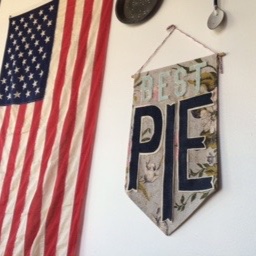 Cute, rustic decor at Back in the Day Bakery. We went for breakfast and ended up splitting a Jambon Royal and a cupcake. 