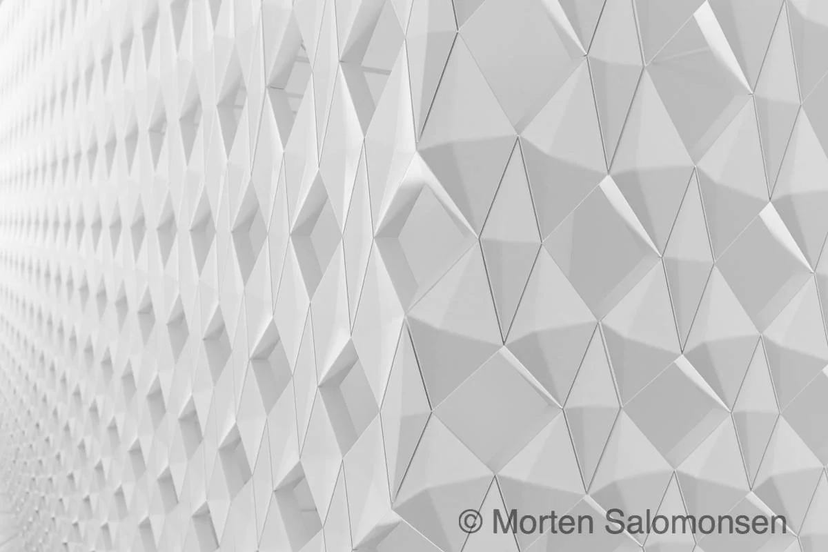 A detail from the installation "The Other Wall" by the danish-icelandic artist Ólafur Éliasson.
