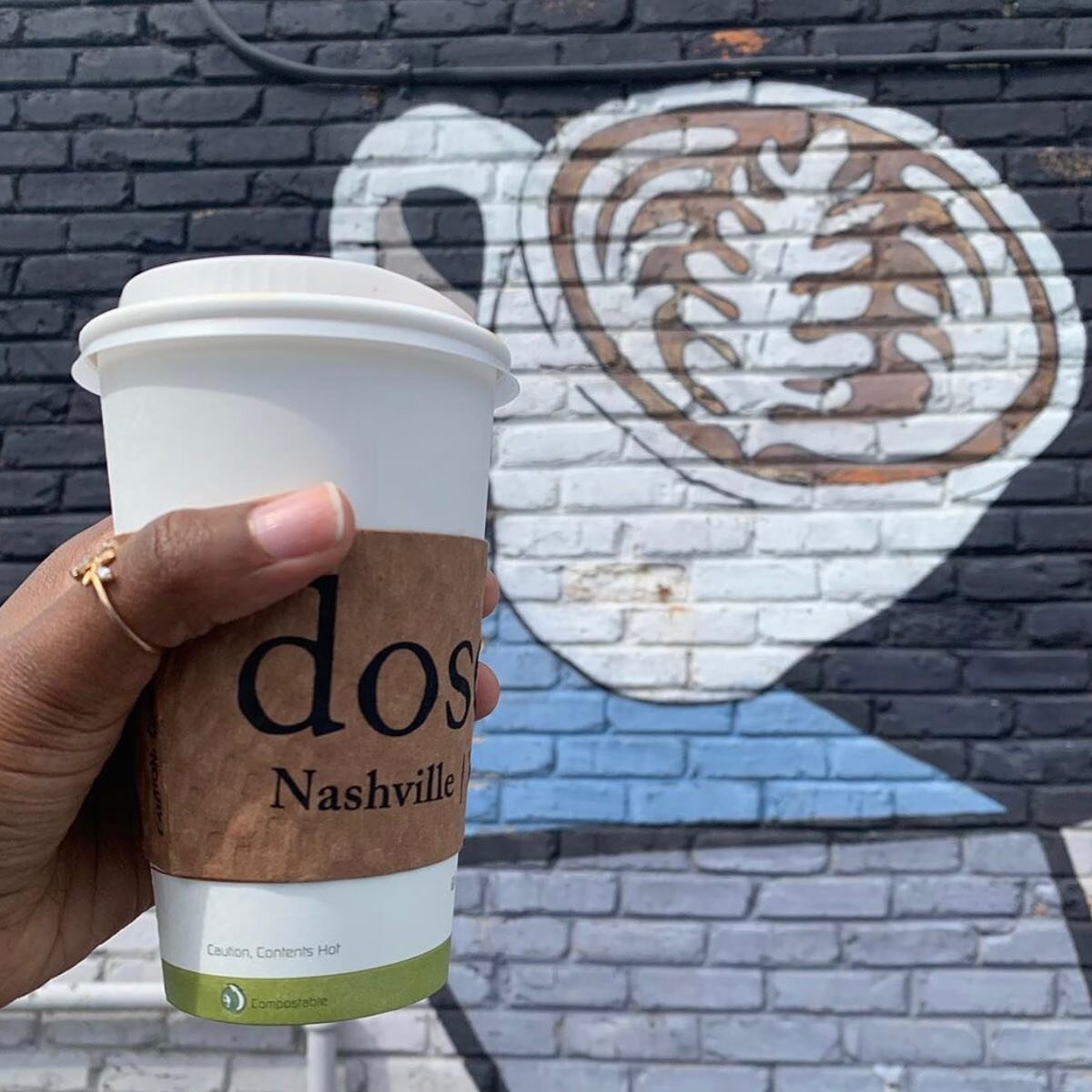 Call that a mug shot. ⁣
⁣
📸: @romancedview⁣
⁣
#nashbrews #nashvilleblogger #nashvillecoffee #nashvillephotographer #nashvilletn #nashvilleartist #nashvillemusic #nashvillestyle #nashvilleexplorersclub #nashvillepredators #nashvillegram #nashvilleeat