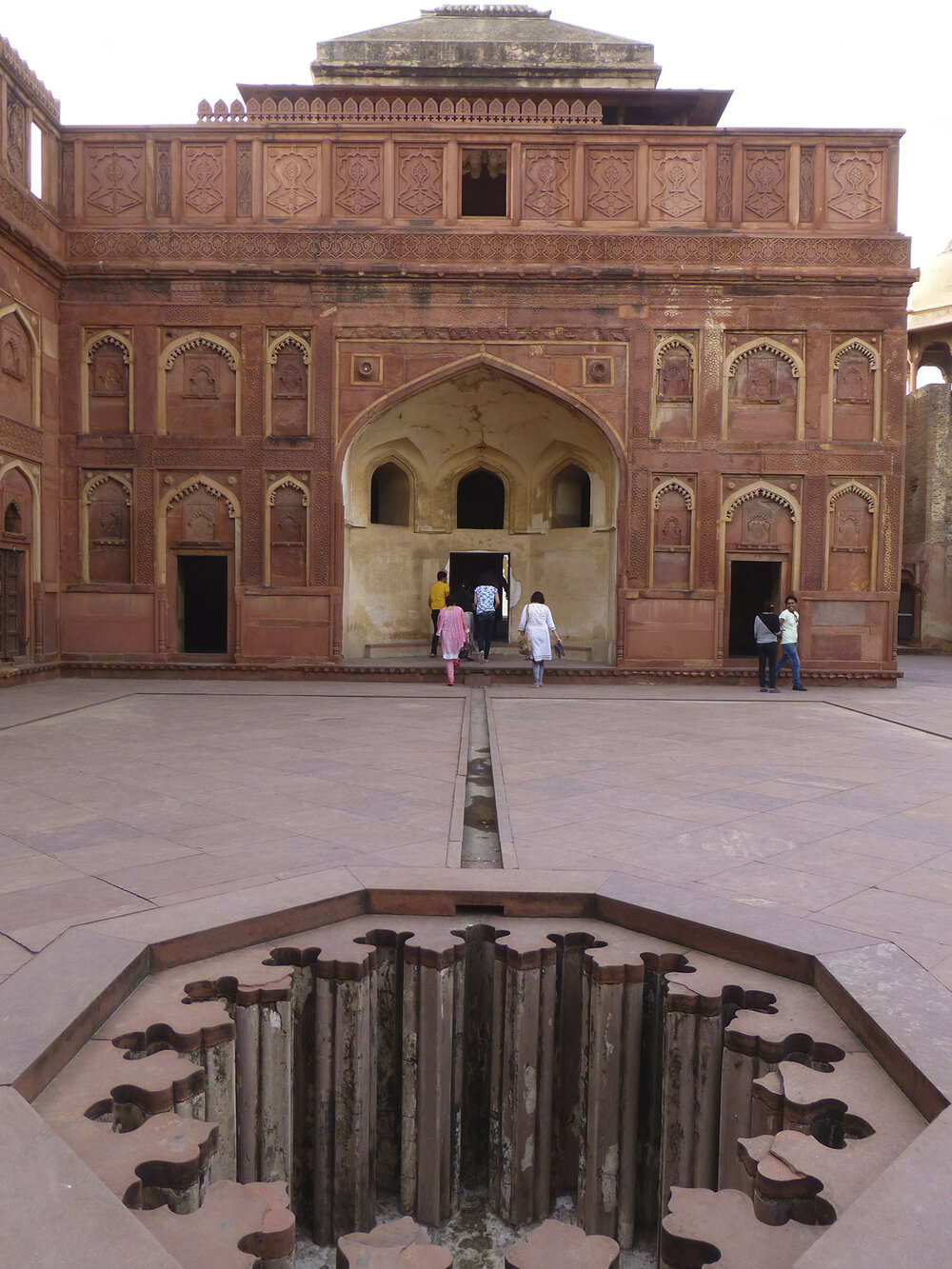 An Empty Fountain?