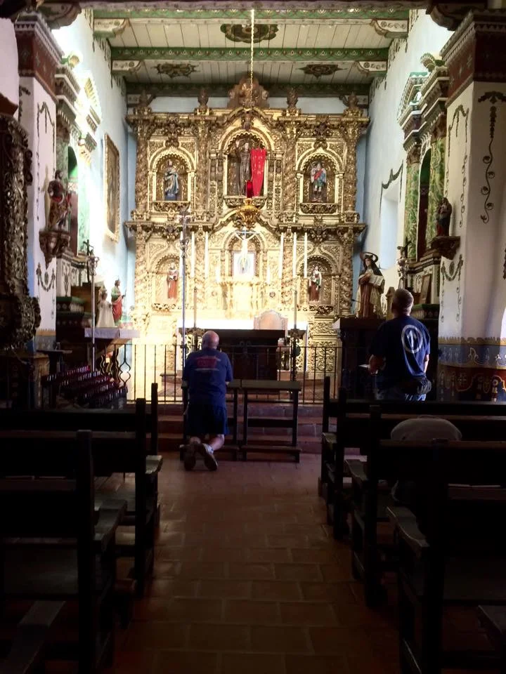 Tom & Davis praying