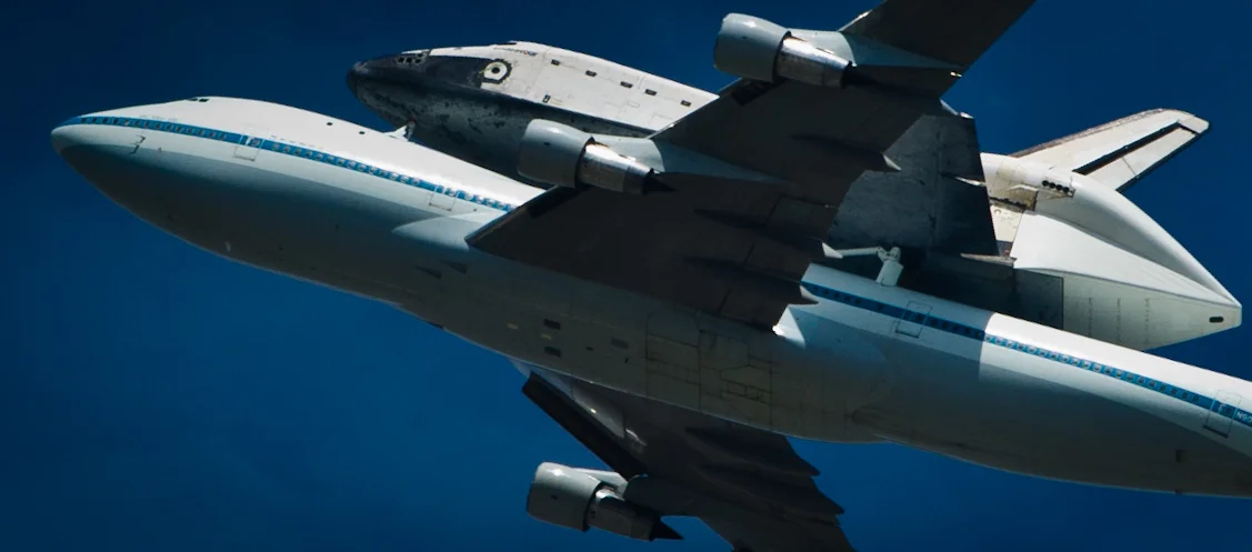 Endeavor over LA-20120921074-019.jpg